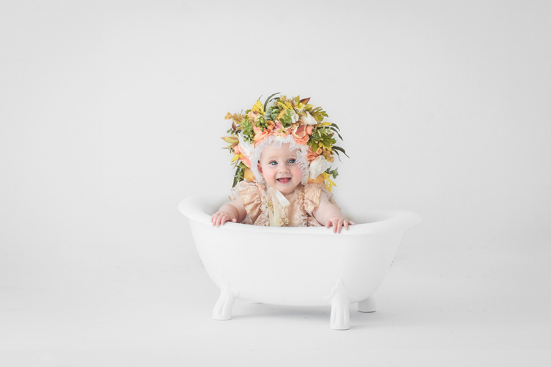 Sitter Photography by Victoria Sturdy | Cambridge Cambridgeshire | Newborn Photographer