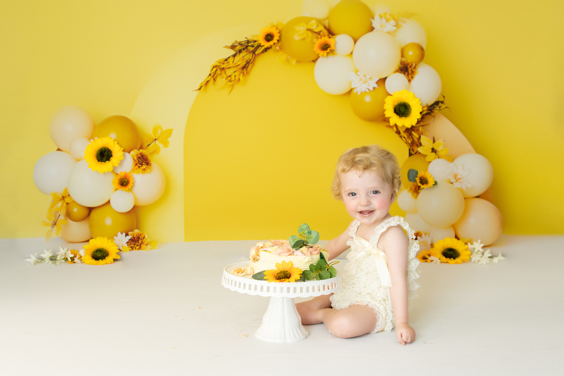 1st birthday Portraits by Victoria Sturdy | Cambridge Cambridgeshire | Newborn Photographer